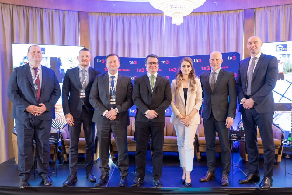 Luk&aacute;&scaron; Steiniger na konferenci TA3, Zdroj: TA3 konference